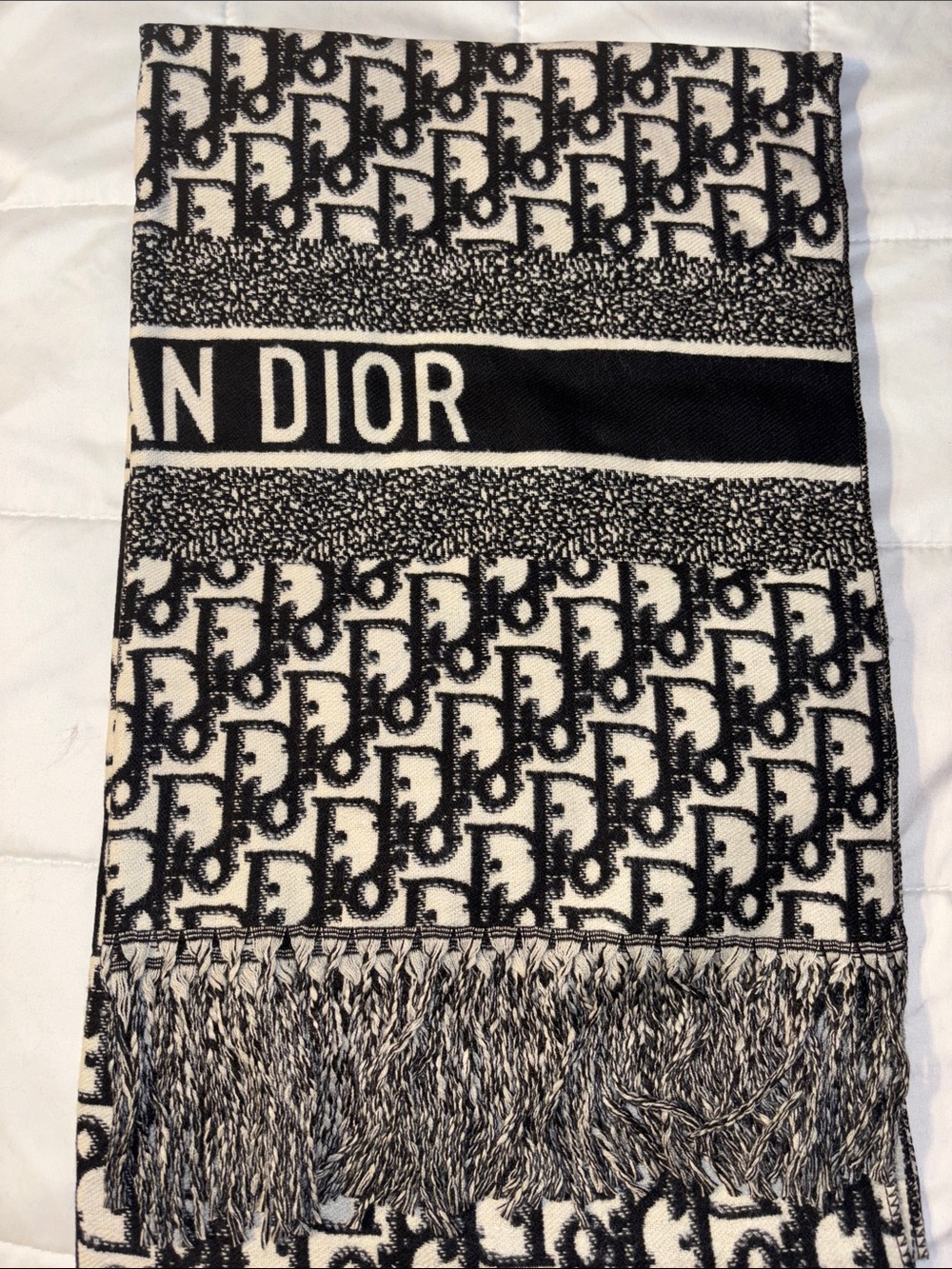 Brand New FASHION Black and Ivory Logo Jacquard Scarf 🧣